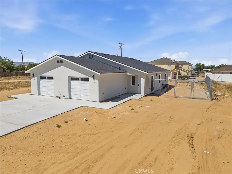 9237 S Loop Boulevard, California City, CA 93505 - #3