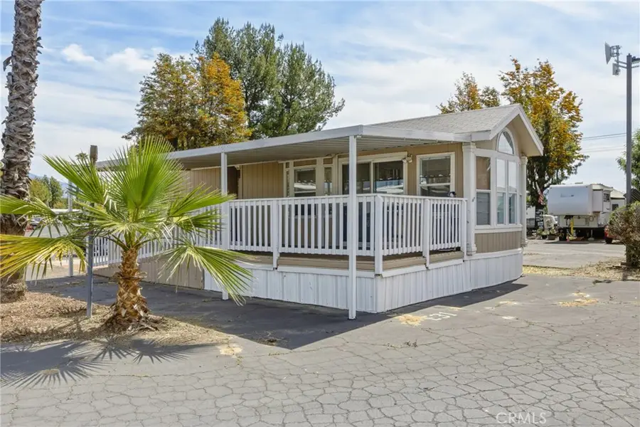 2750 W Acacia Ave, Hemet, CA 92545 - #2