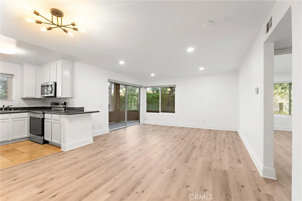 2275 Del Mar #207, Corona, CA 92882 - #1