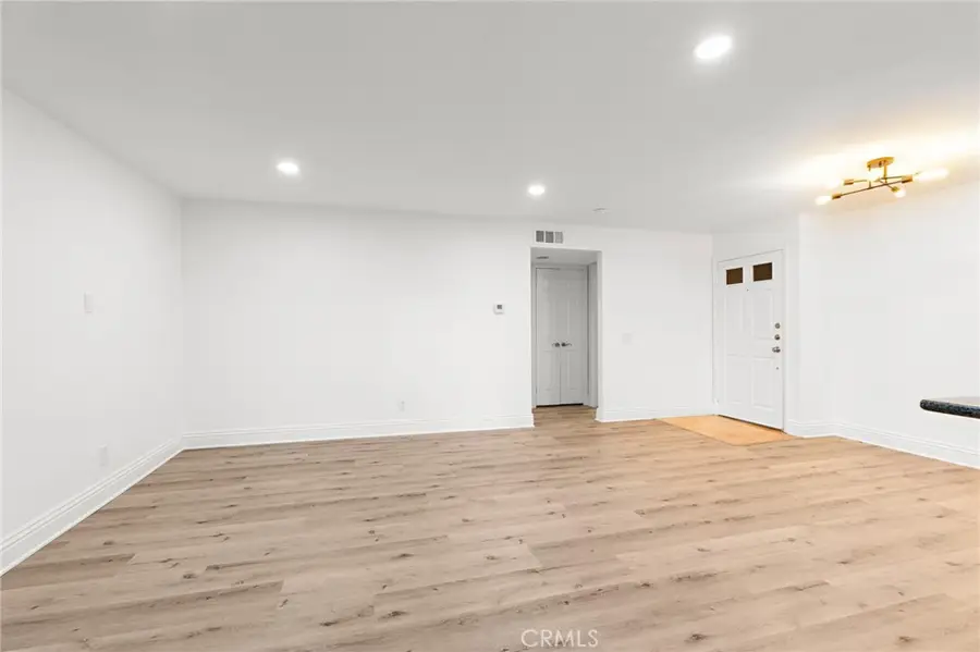 2275 Del Mar #207, Corona, CA 92882 - #3
