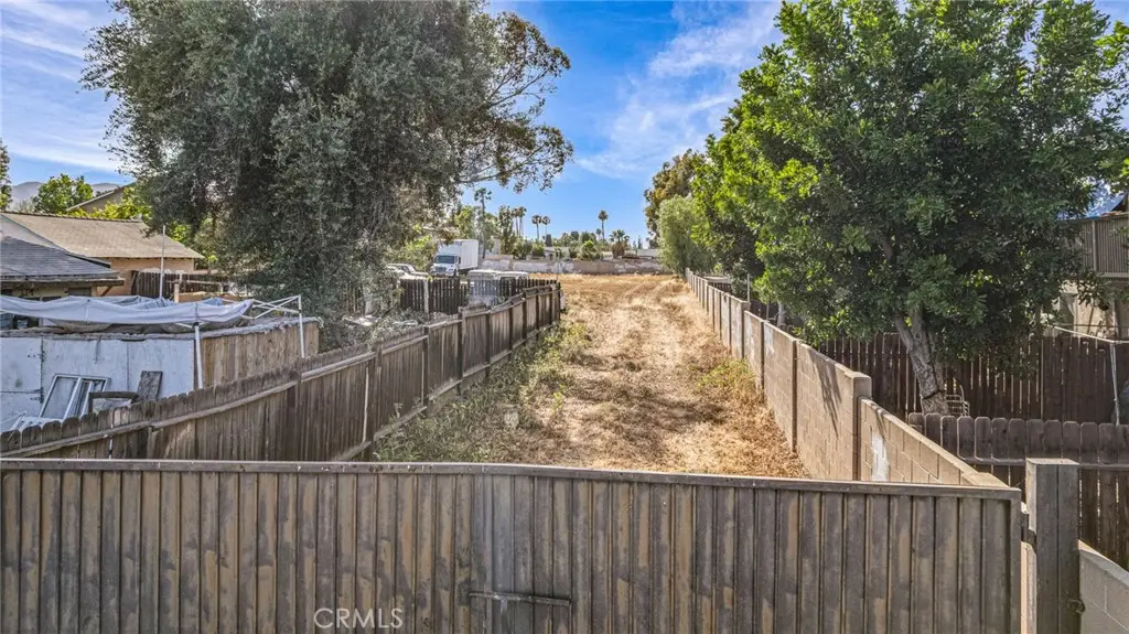 142 N Vicentia, Corona, CA 92882 - #1