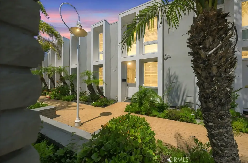 4001 Aladdin, Huntington Beach, CA 92649 - #1