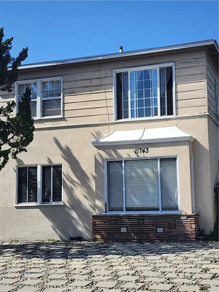 11743 Riverside, Valley Village, CA 91607 - #1