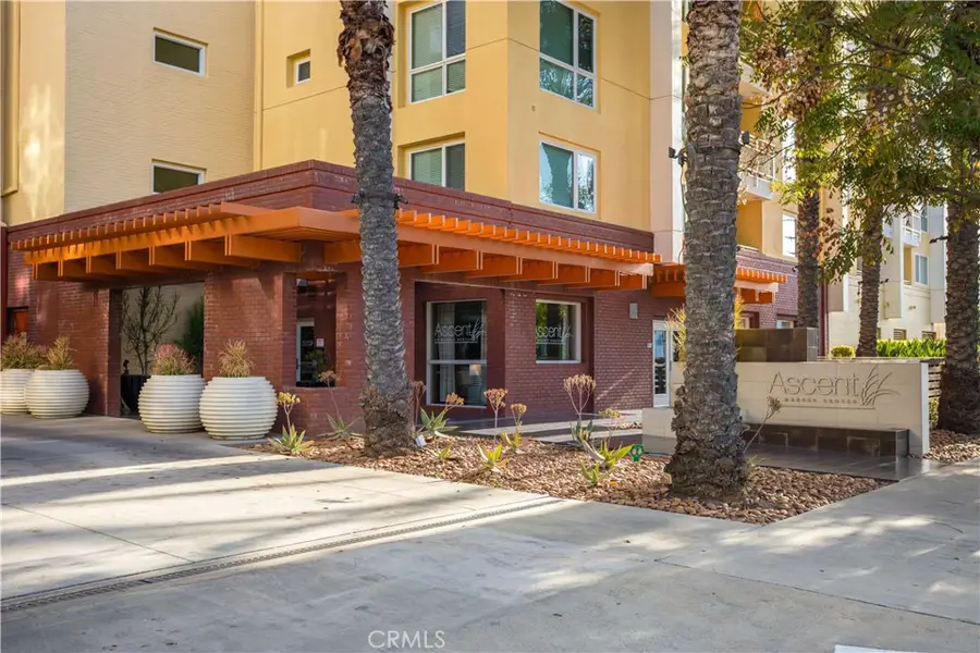 21301 Erwin, Woodland Hills, CA 91367 - #2