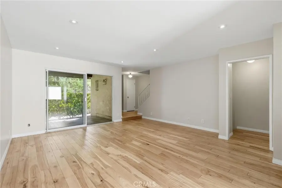 7802 Via Tortona, Burbank, CA 91504 - #3