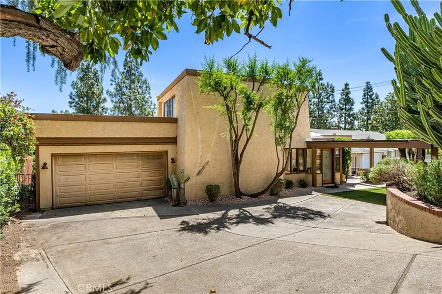 2480 Vista Drive, Upland, CA 91784 - #2