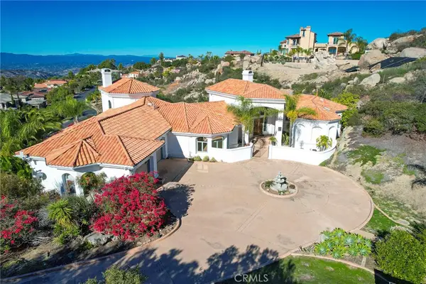 29269 Meadow Glen W, Escondido, CA 92026