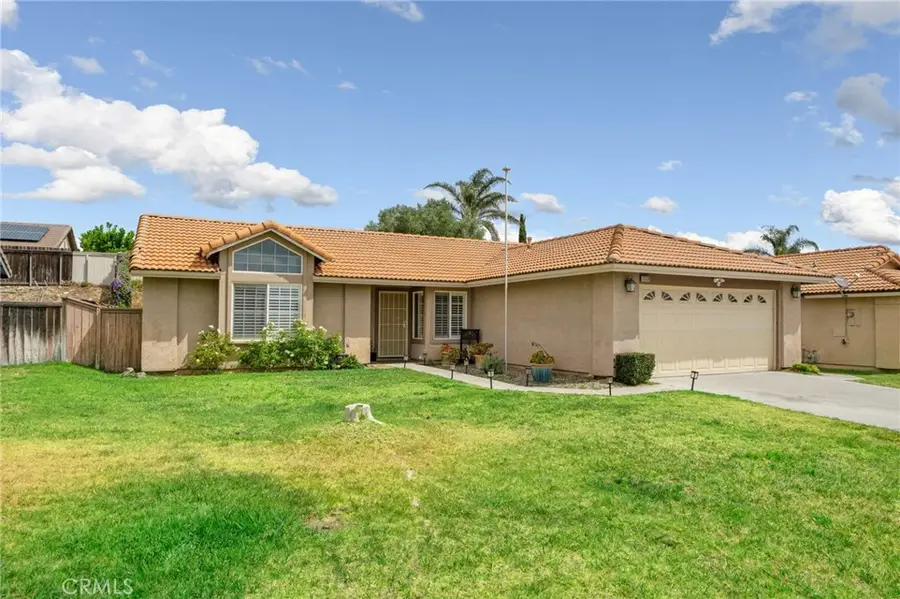 2330 W Sunrise Drive, Rialto, CA 92377 - #2