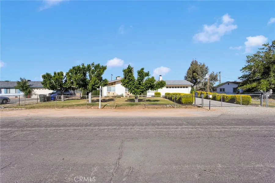 13392 Yakima, Apple Valley, CA 92308 - #3
