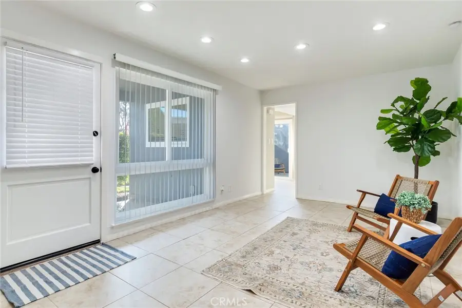 2408 Saratoga Way, Costa Mesa, CA 92626 - #3