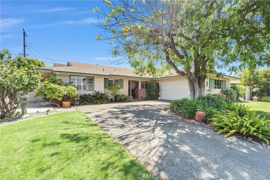 256 E Monterey, Corona, CA 92879 - #2