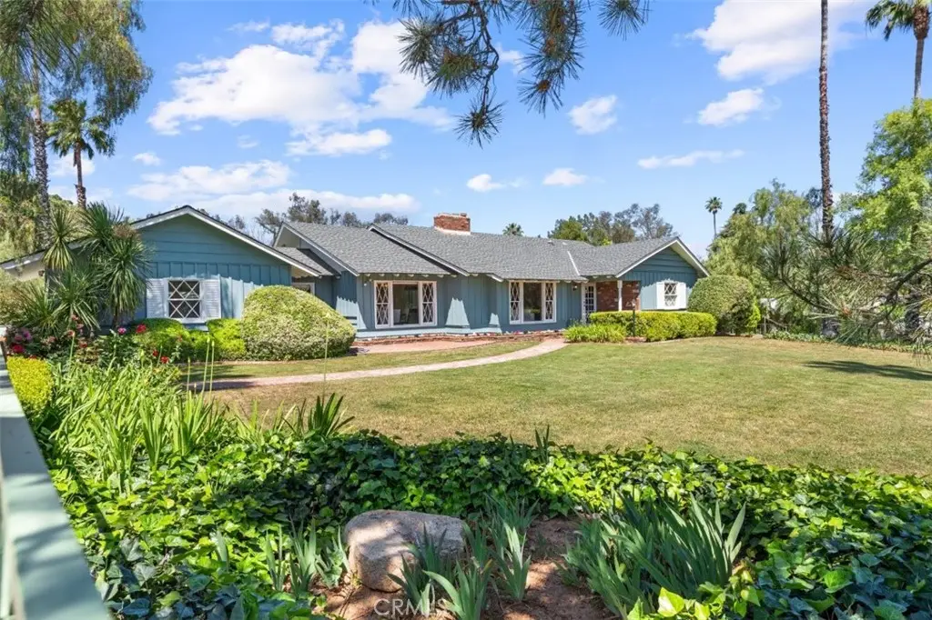 461 W Sunset Drive, Redlands, CA 92373 - #1