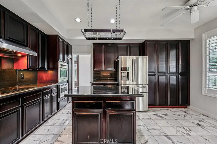 901 Clearwood Avenue, Riverside, CA 92506 - #2