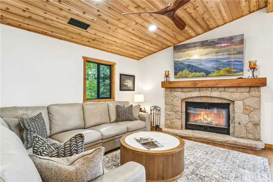 590 Arrowhead Villa, Lake Arrowhead, CA 92352 - #2