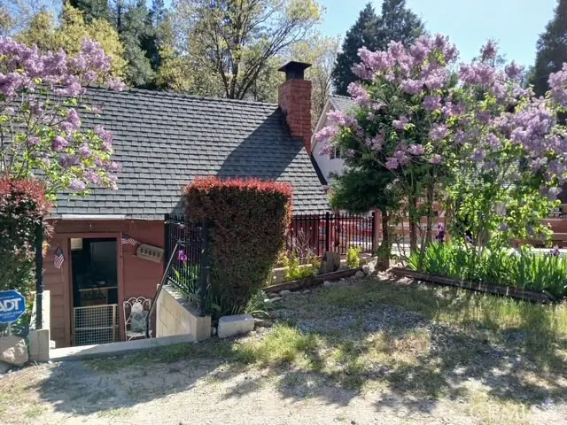 23683 Manzanita, Crestline, CA 92325 - #1