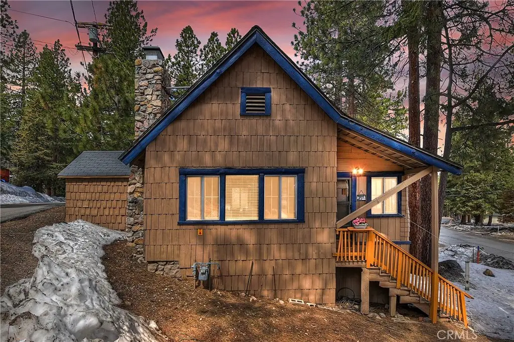 1118 Clubview Avenue, Big Bear Lake, CA 92315 - #1