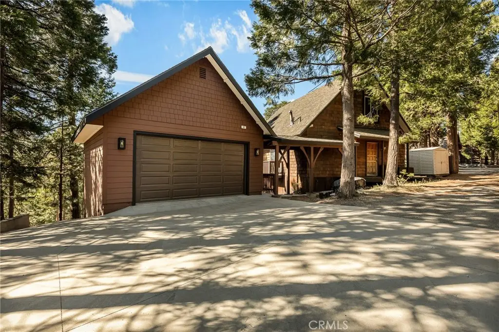 807 Grass Valley, Lake Arrowhead, CA 92352 - #1