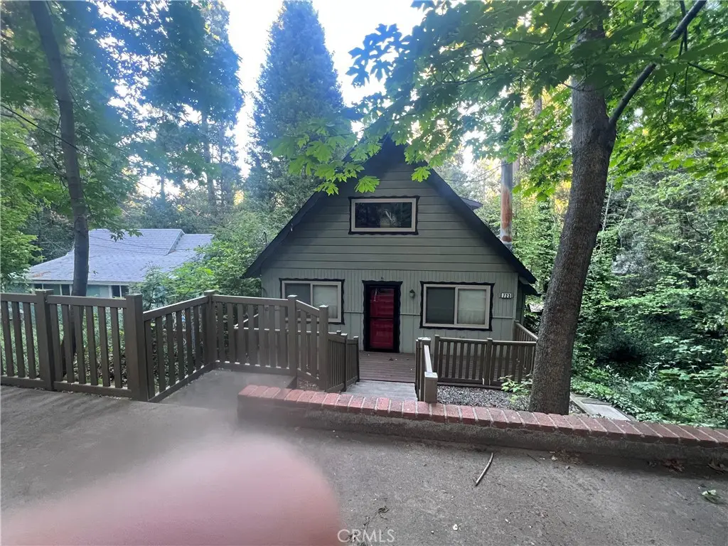 723 Ca-138, Crestline, CA 92325 - #1
