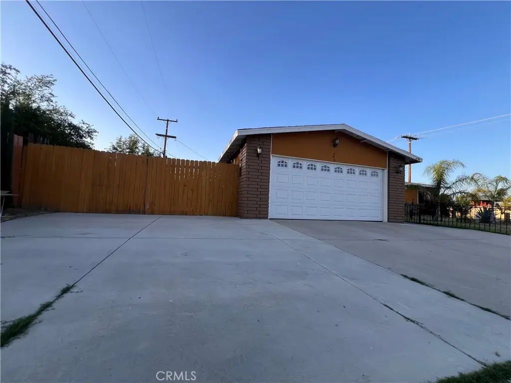 690 E Etiwanda, Rialto, CA 92376 - #1