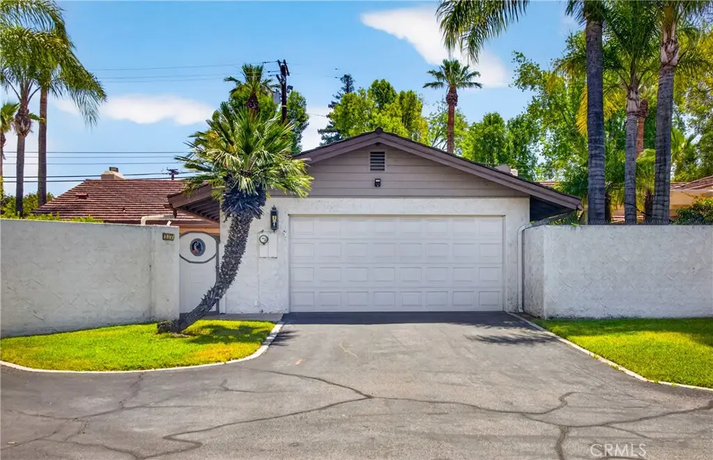 17 W Palm Lane, Redlands, CA 92373 - #1