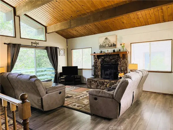 23641 Manzanita, Crestline, CA 92325