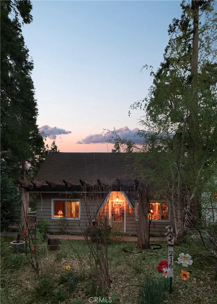 316 Corona (aka 216 Crest Cir) Circle, Lake Arrowhead, CA 92352 - #2