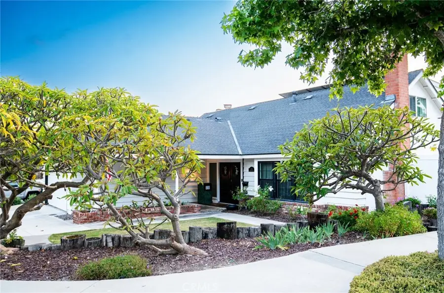 2751 Cardinal, Costa Mesa, CA 92626 - #3