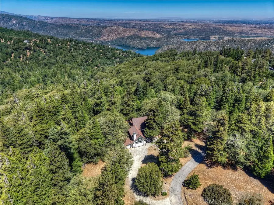 550 Coyote Trail, Cedarpines Park, CA 92325 - #3