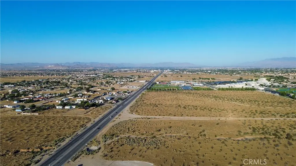 11 Palmdale, Victorville, CA 92395 - #1
