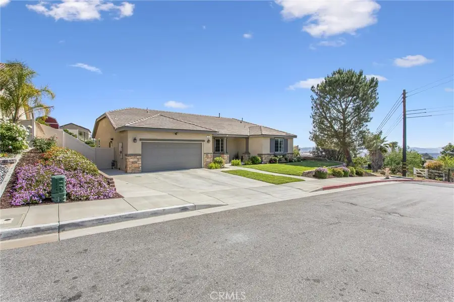 402 Buena Mesa Dr, Calimesa, CA 92320 - #3