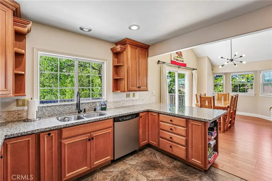28833 Manitoba Drive, Lake Arrowhead, CA 92352 - #3