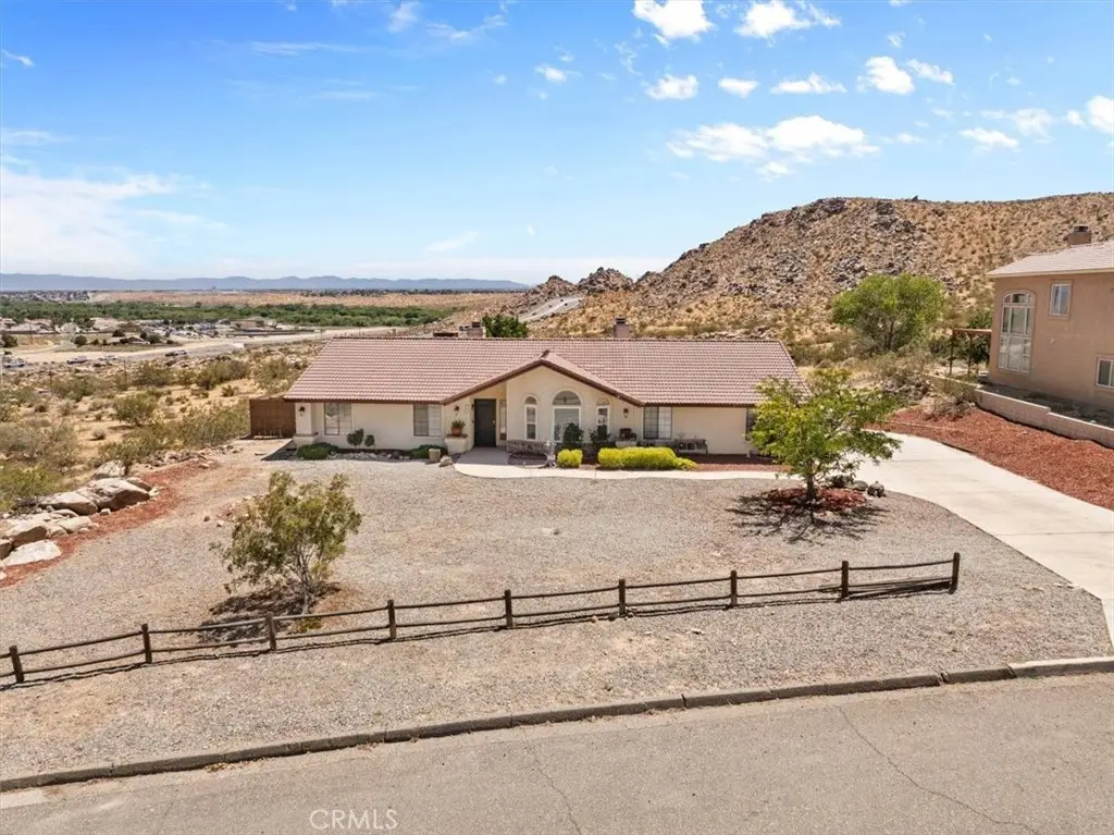 15984 Tinta Road, Apple Valley, CA 92307 - #1