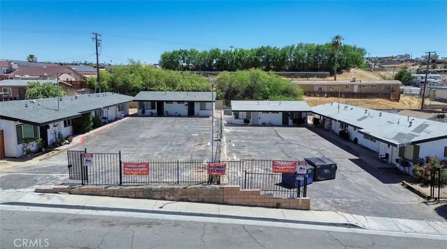 518 W Fredricks, Barstow, CA 92311 - #2
