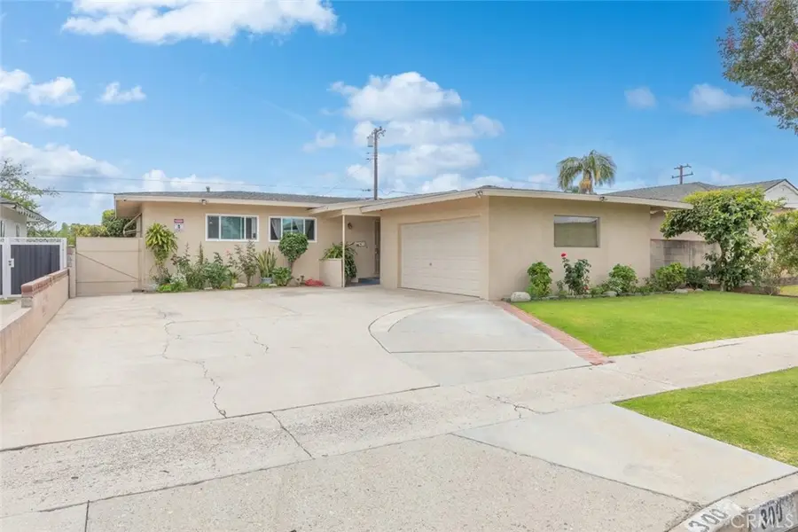 300 Buena Vista Avenue, La Habra, CA 90631 - #3
