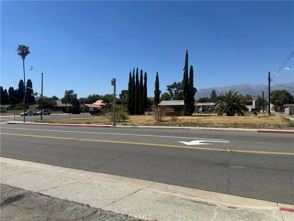 385 West Ramsey, Banning, CA 92220 - #1