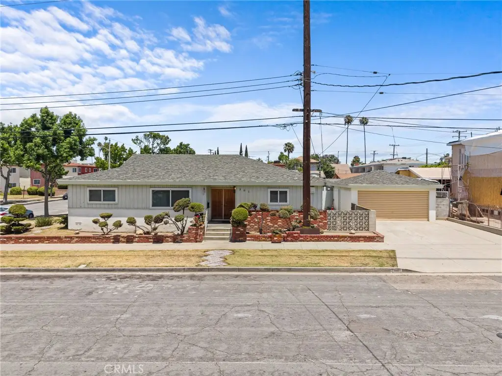301 E Buckthorn Street, Inglewood, CA 90301 - #1