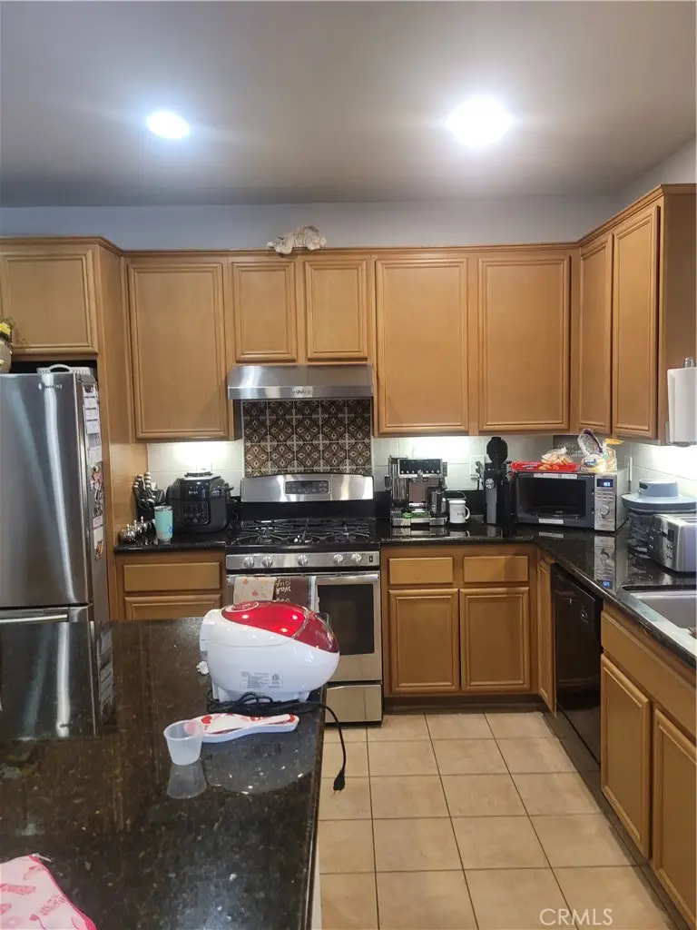 10242 Allie, Hesperia, CA 92345 - #3