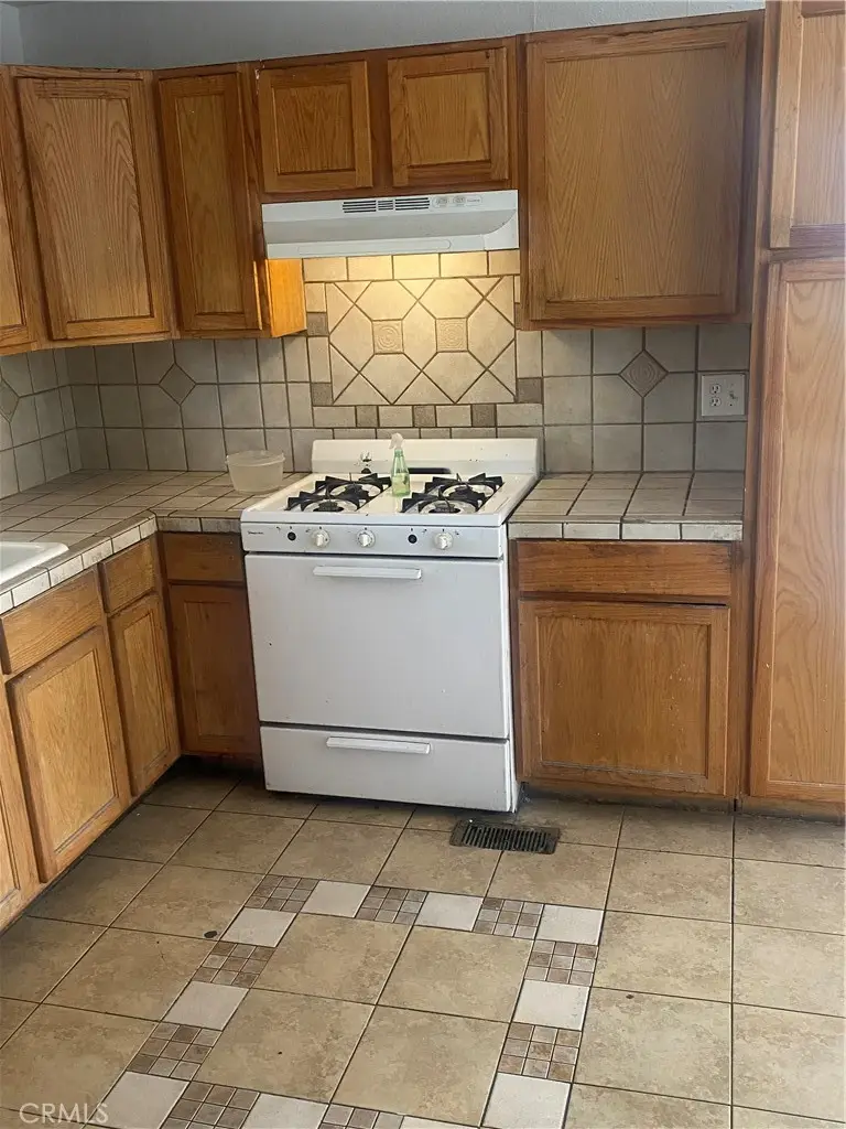 2250 W Mill Street, Colton, CA 92324 - #2