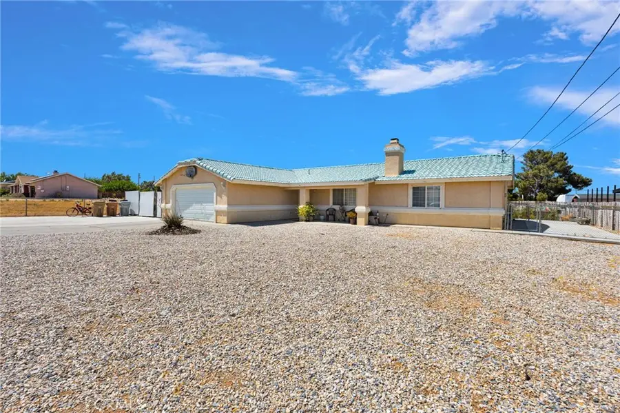 17908 Yucca, Hesperia, CA 92345 - #2