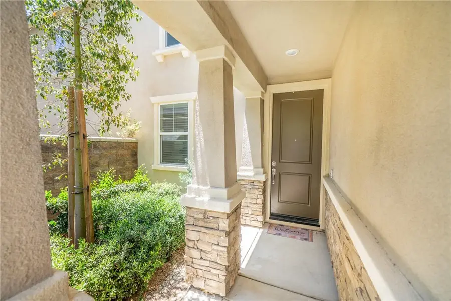 16737 Petrus, Fontana, CA 92336 - #2
