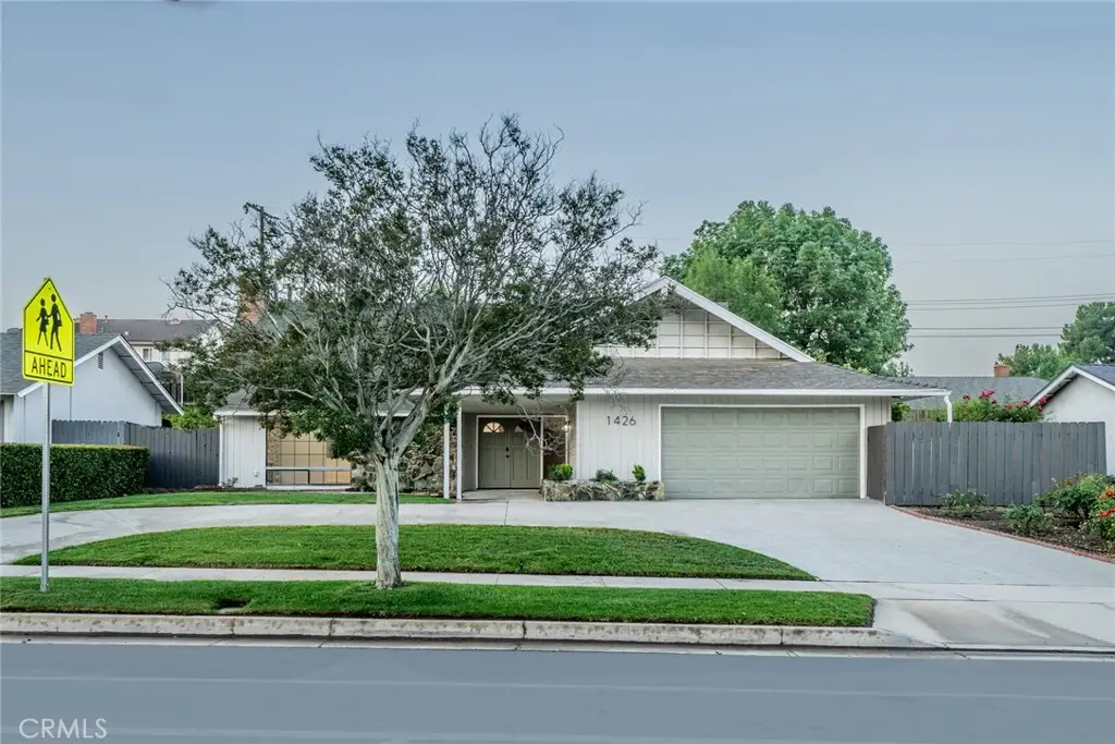 1426 5th, Redlands, CA 92374 - #1