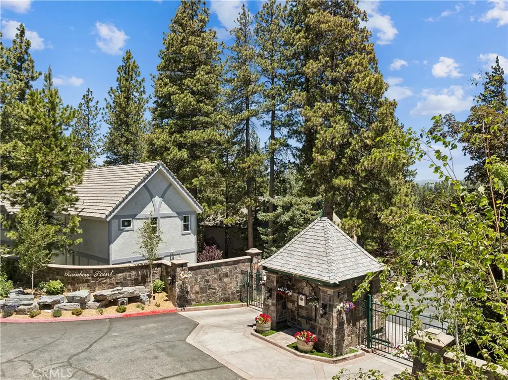304 Lake Knoll Drive, Lake Arrowhead, CA 92352 - #1
