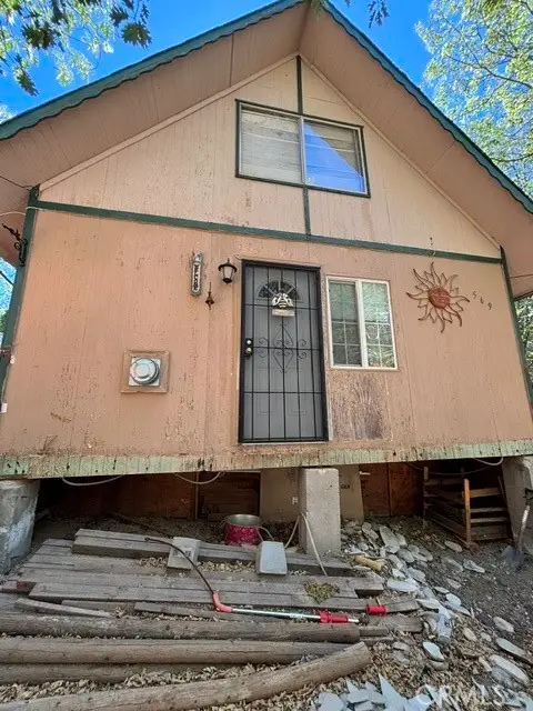 569 Yukon Dr., Green Valley Lake, CA 92341 - #2