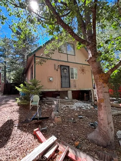 569 Yukon Dr., Green Valley Lake, CA 92341 - #3
