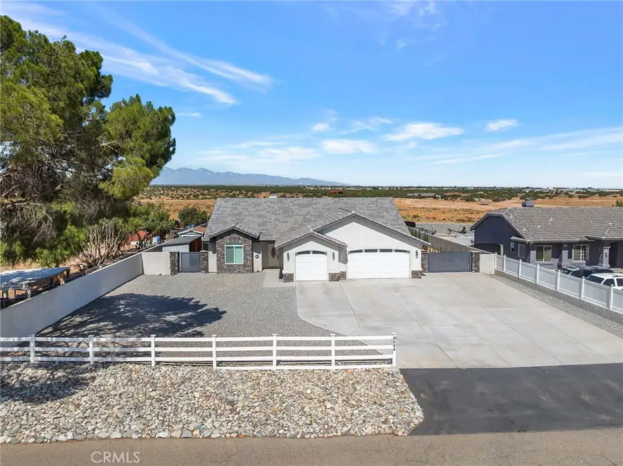 6694 Paw Paw, Hesperia, CA 92345 - #3