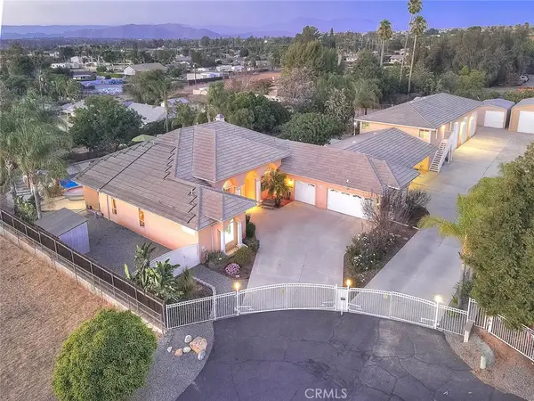17292 Bali, Riverside, CA 92504