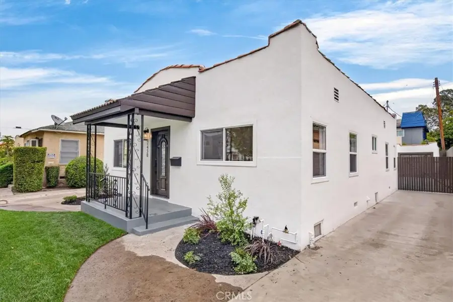 2430 S Cochran Avenue, Los Angeles, CA 90016 - #2