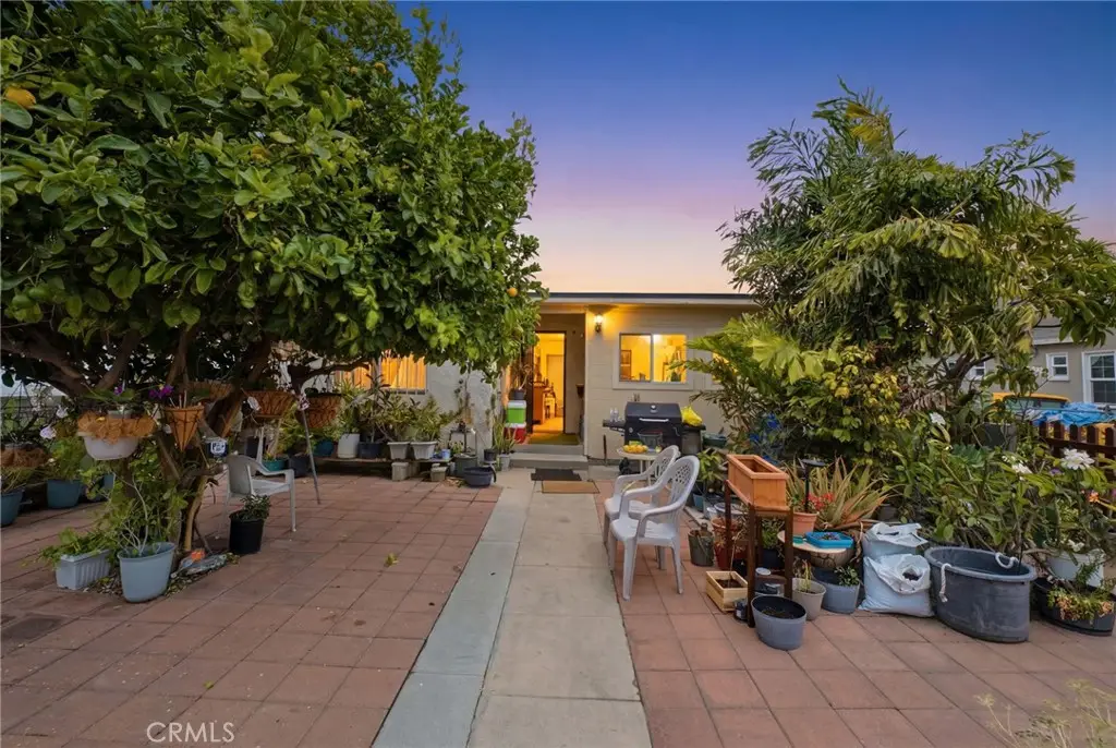 538 S Fetterly Avenue, Los Angeles, CA 90022 - #1
