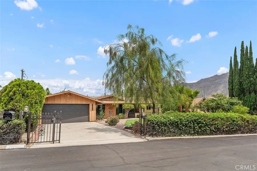 20505 Claremont Avenue, Riverside, CA 92507 - #3