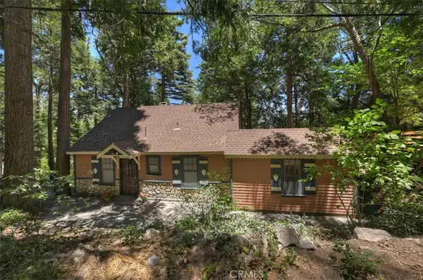 563 E Victoria Court, Lake Arrowhead, CA 92352
